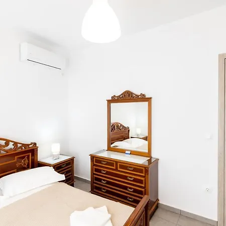 Peris Apartmán Kamarai